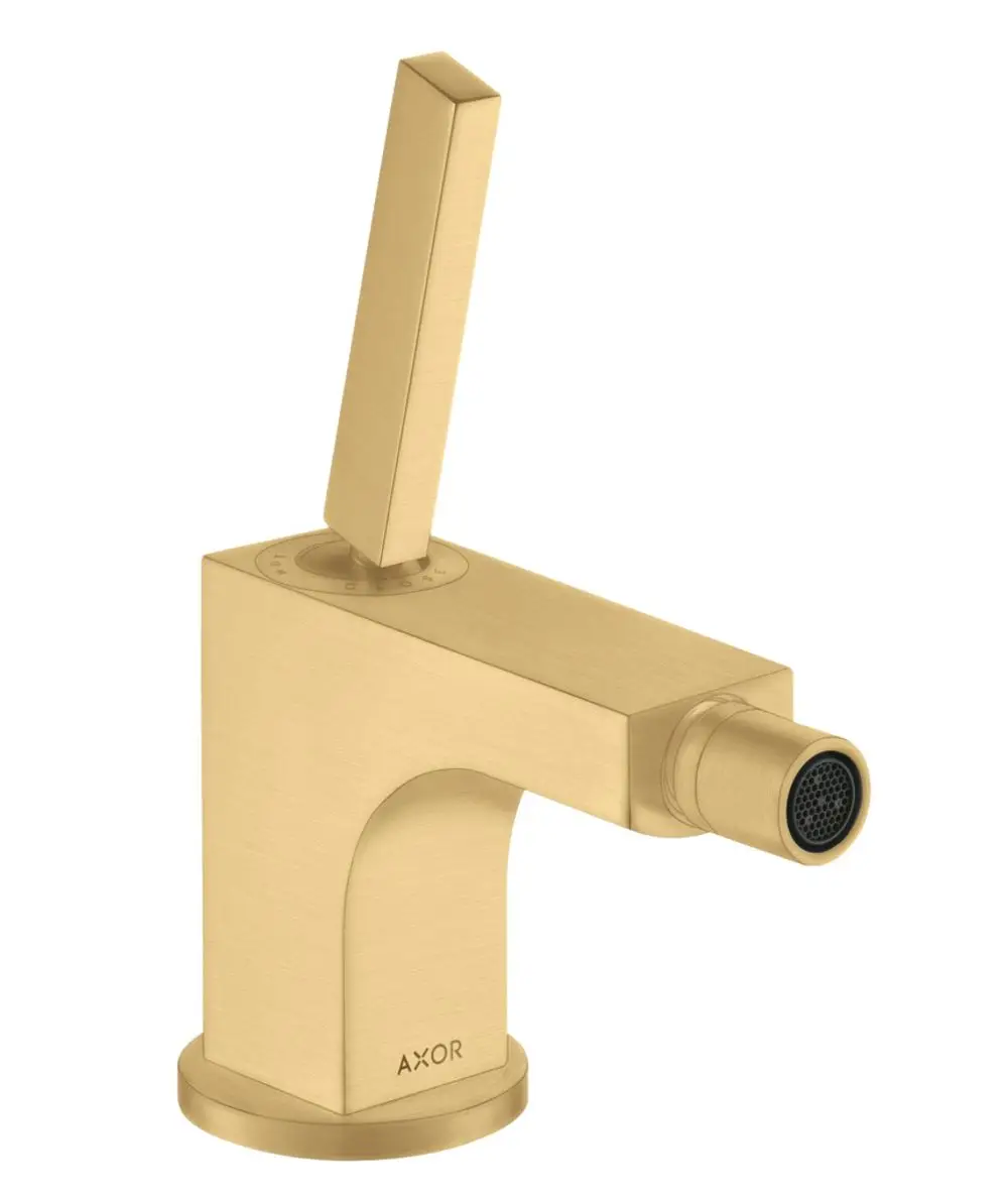 Bidetmischer mit einem länglichen Hebel in gebürstetem Gold, ausgestattet mit einer Zugstangen-Ablaufgarnitur, designt von AXOR.